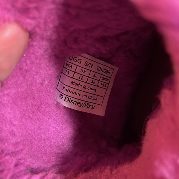 UGG winter boots, size 13 USA, UK 12, EU 30, Japan 19.5 - Picture 5 of 5